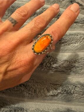 Navajo Spiny Oyster, Sterling Silver Ring. Size 7.5